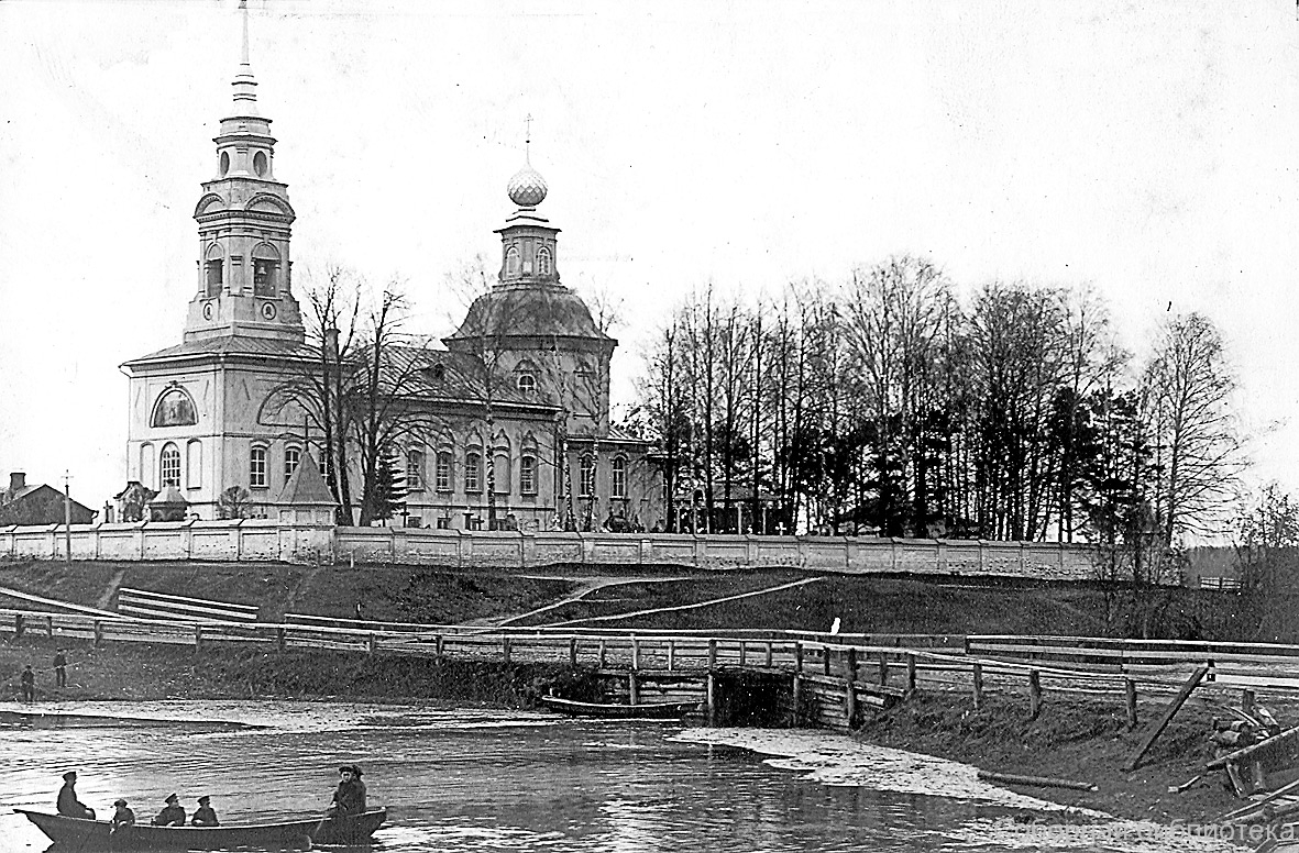 Кострома зимой Церковь на Запрудне* вместе с относящимися к ней постройками образует выразительный храмовый комплекс, отражающий различные этапы в развитии костромской архитектуры с середины XVIII по начало XX вв.